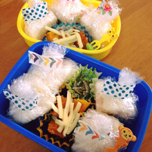 チンの季節に楽チ~ン♪チンせず入れてね!肉まん弁当