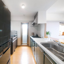 ミニマリストのコンロ下収納 大公開!