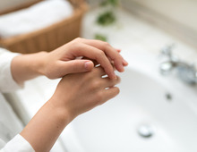 あかぎれに悩む人必見!一刻も早く治す4つの対処法