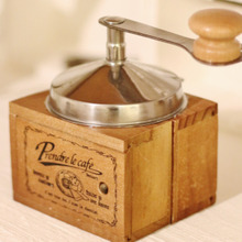 100均。くっ付けるだけで可愛いコーヒーミル風小物入れ