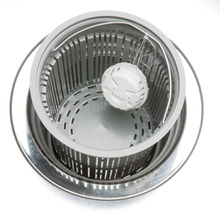 キッチンの排水口、どうしたら綺麗になるの?激落ちくんといっしょにラクして綺麗にしよう!