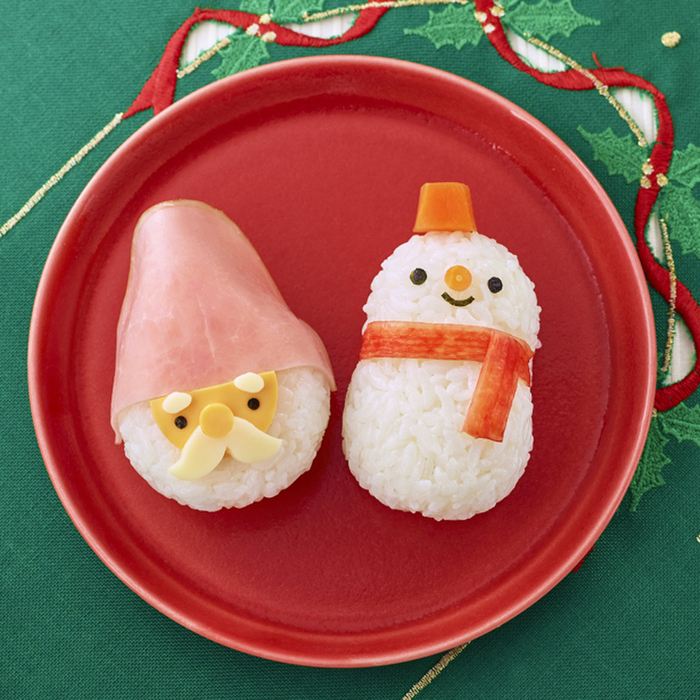 クリスマスに作りたい!キャラおにぎり「雪だるまおにぎり」