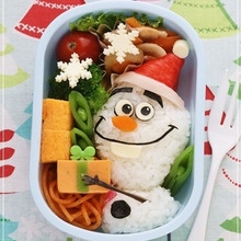 カニカマ、赤ウインナーで簡単クリスマスキャラ弁の作り方♡