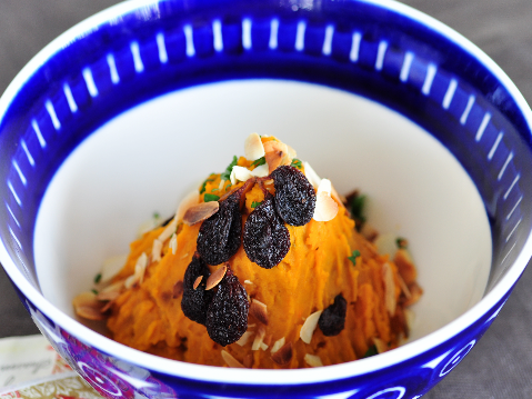 急にもう1品ほしいときに「かぼちゃのアーモンドサラダ」