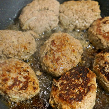美味しくダイエット☆かさ増しレシピ!きのこペーストハンバーグ!