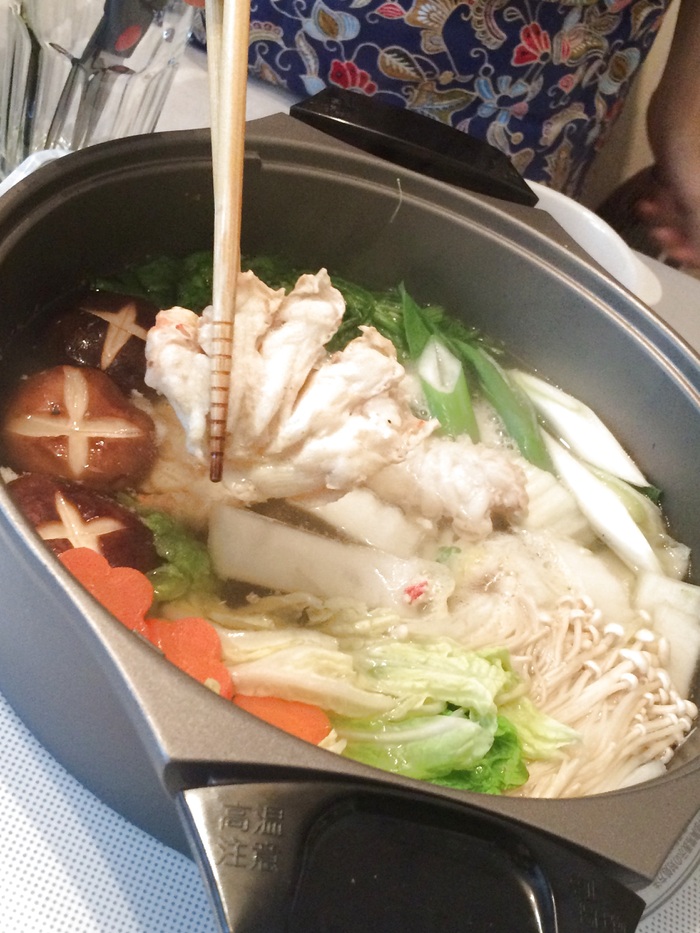 そしてやっぱり定番の蟹鍋