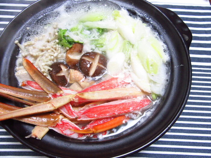 蟹と言ったらこれ!?蟹なべと蟹の土鍋ごはん。