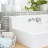 実は細菌がいっぱい!洗面所のタオルの替えどきって?