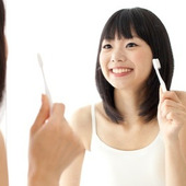 早めに気づいて予防を!歯周病のセルフチェックの方法と対策