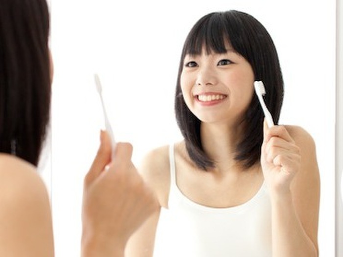 早めに気づいて予防を!歯周病のセルフチェックの方法と対策