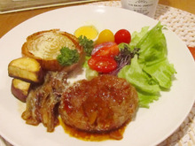 カサ増しでヘルシー☆なのにふんわりリッチで贅沢なハンバーグ♡