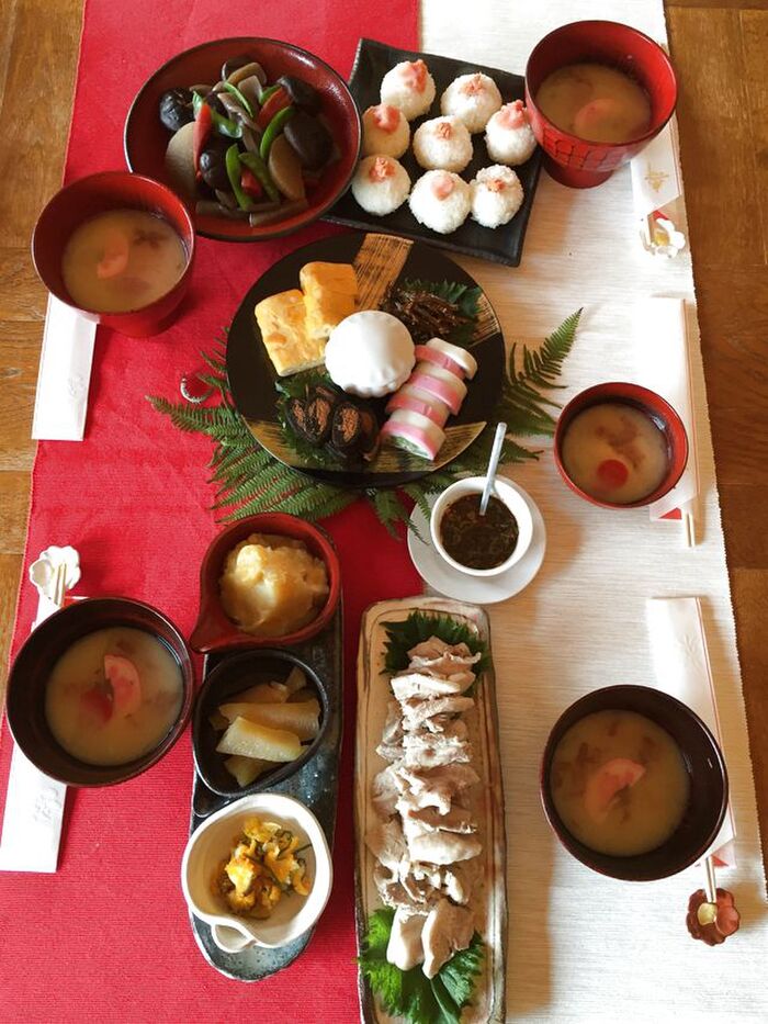 お重箱が無くても普段使いの食器で簡単おせち