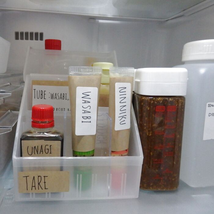 このプチポケットは仕切り付きです。