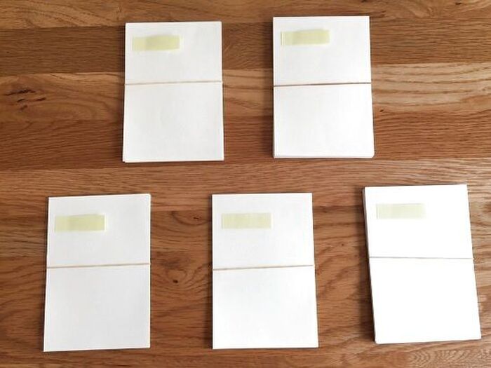 来年の準備もバッチリ!手帳を使った簡単便利な年賀状の整理方法