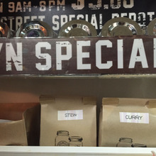 冷蔵庫の中も100均グッズで可愛く収納