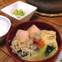寒い日はこれ♡豚白もつと鮭の酒粕汁 土鍋で作る理由