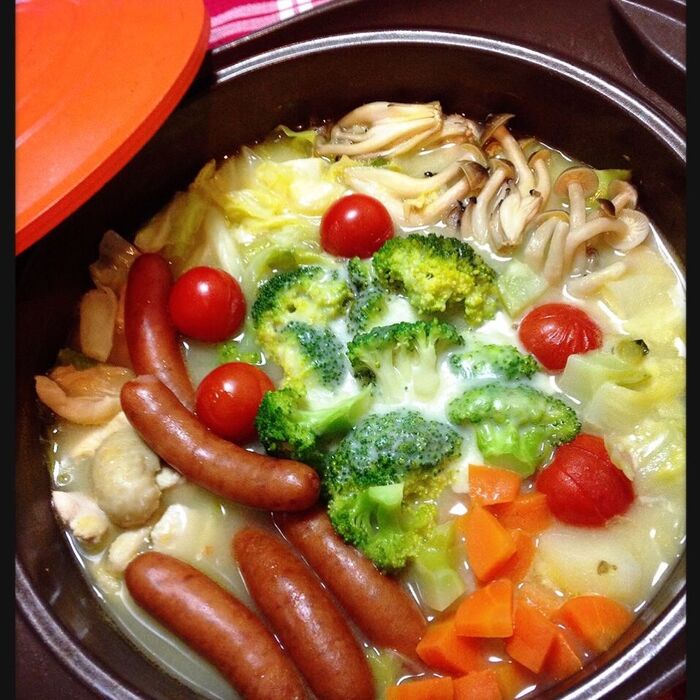 子どもも大好きなとろけるチーズのコーン鍋