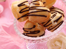 型抜きして焼くだけ!キュートなハートのチョコパイ♡