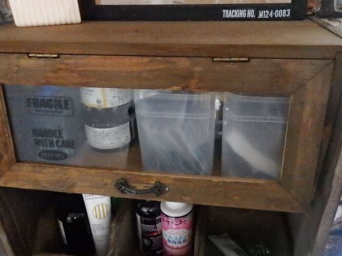 このガラスケースも既製品