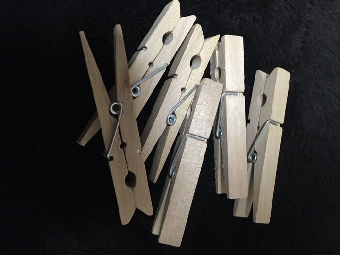 ①クリップを用意します