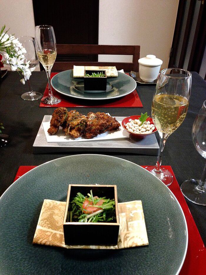 100均の黒升にサラダを盛り付け!