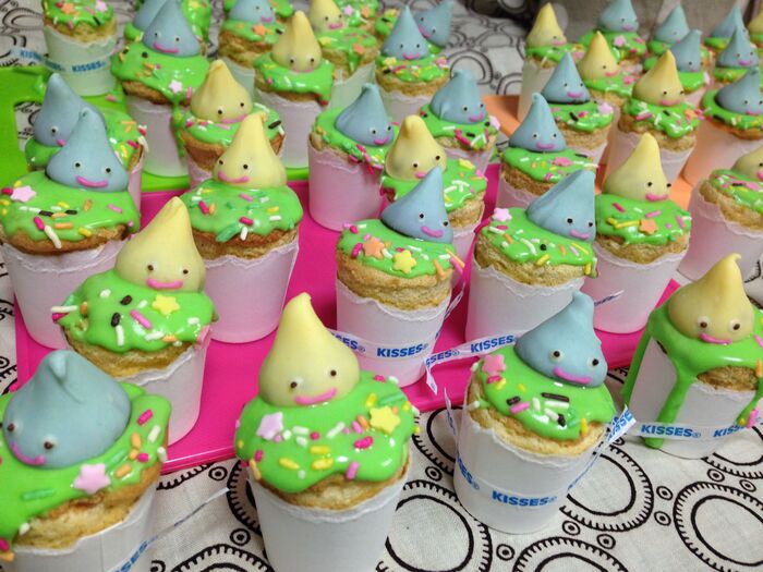 女子高生の!キスチョコスライムカップケーキ!