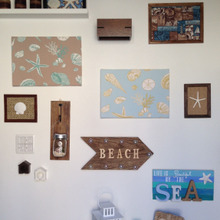 プチプラ材料で玄関の壁をビーチハウス風に