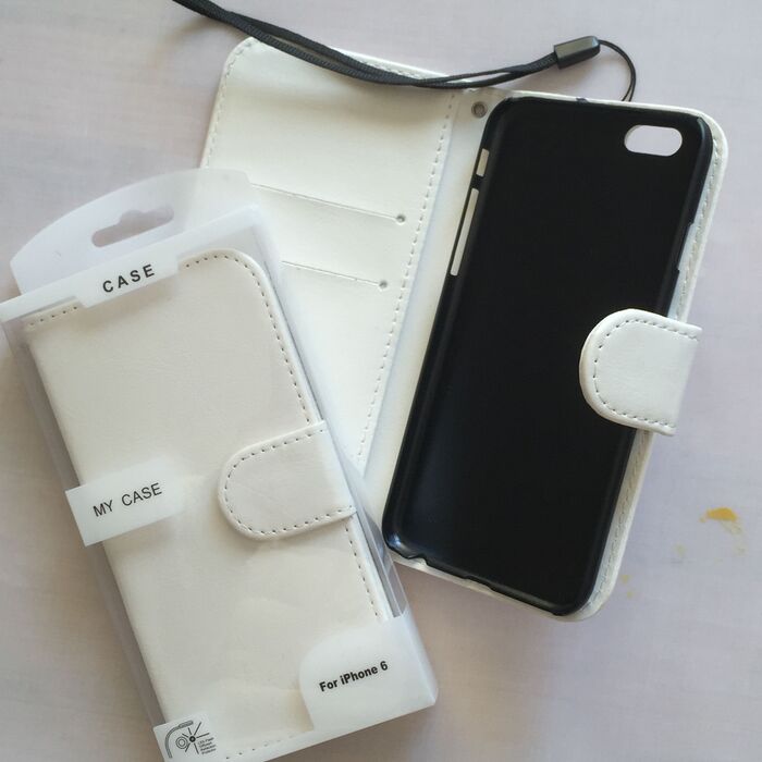 サンキューマートの2つ折りiPhoneカバー