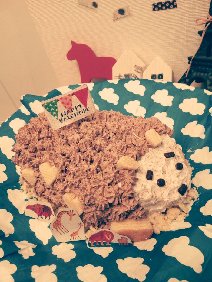 バレンタインに!子供が喜ぶ♪簡単はりねずみケーキ♡