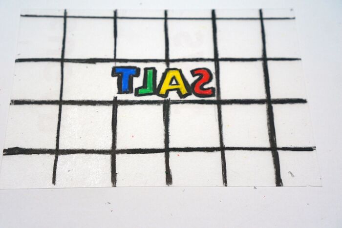 成功例①字を反転させて書き、色を塗る