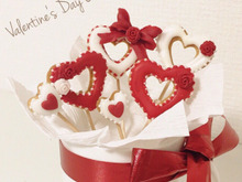 100均グッズ活用でバレンタインを可愛く♡クッキーアレンジメント