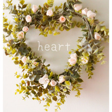 材料費500円!ダイソーのフェイクグリーンで簡単ハートリース♡