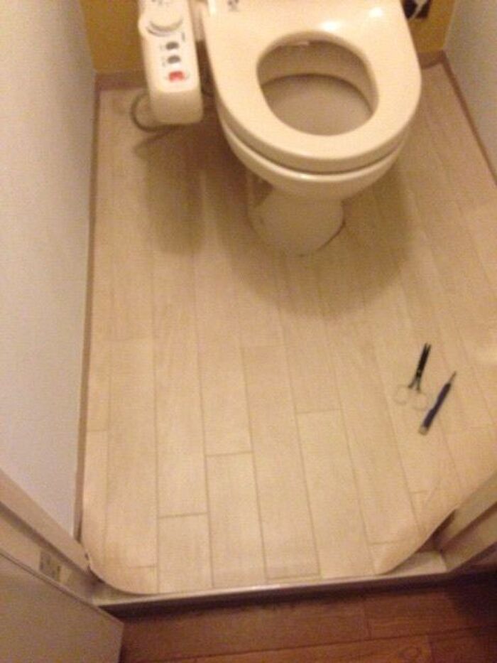 せっかくなので床も張り替えて