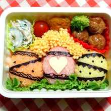 春♪イースターエッグおにぎりでカラフル弁当