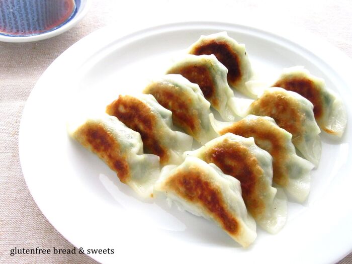 米粉の餃子の皮で作る!塩麹で米粉餃子(小麦・卵不使用)