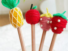 毛糸を巻き巻き♪ 可愛いフルーツデコ鉛筆