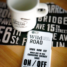 5分で完成!100均スマホケースで簡単!モノクロリメイク☆