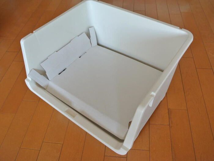 2、紙で仕切りを作る