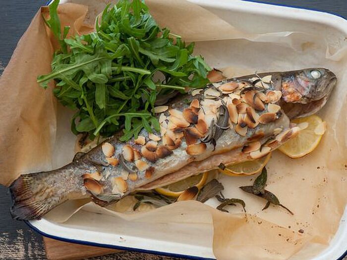 【レシピ】マスのローストとアーモンド添え