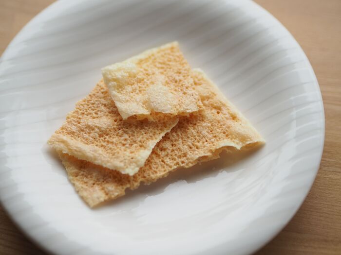 カリカリ、サクサク♡チーズ1つでできる「お手軽チーズおつまみ」3選