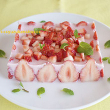 こどもの成長と整腸に! 苺甘酒ヨーグルトプリン