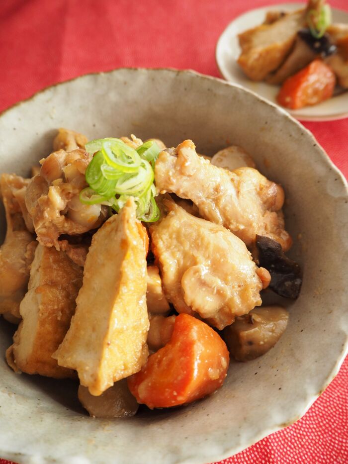 めんつゆで簡単作り置き『鶏手羽元と厚揚げの味噌煮』