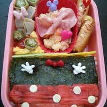 100均ディズニーピックをプラスでただののり弁が簡単にミニーちゃん弁当に!!(その他活用例)