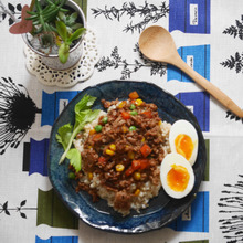 包丁は、使いません!豚ひき肉で本格的な味、ルーローハン