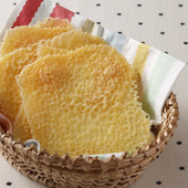 ぱりぱりチーズせんべい