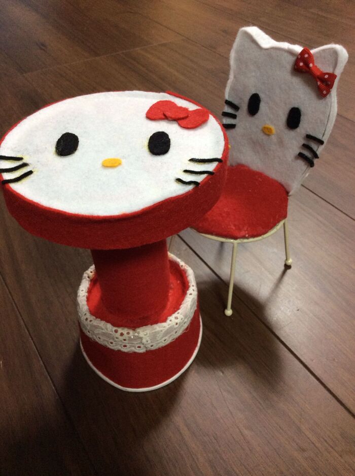 椅子とテーブルのセットが完成!!