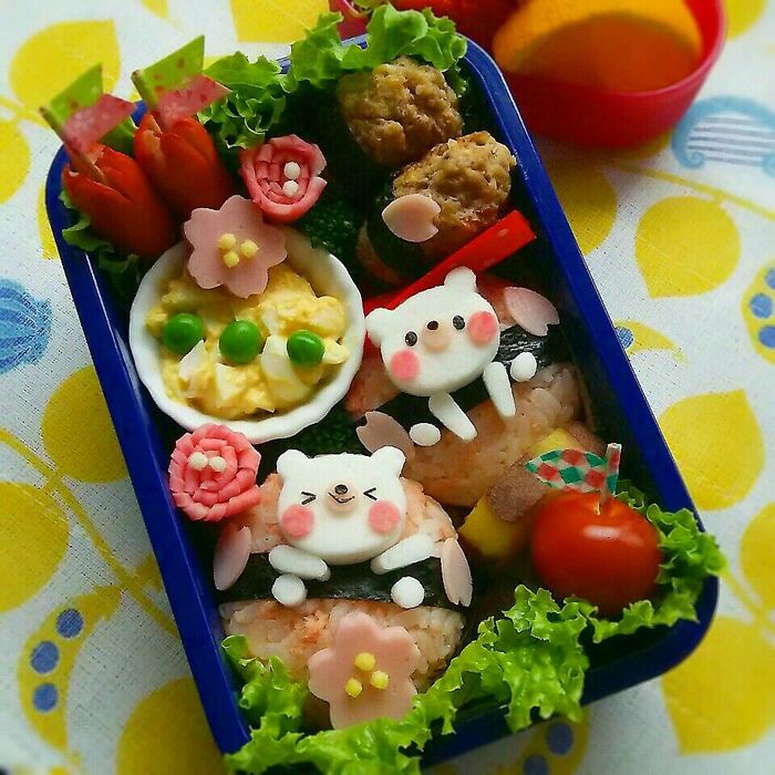 くまちゃんとサクラ弁当♡