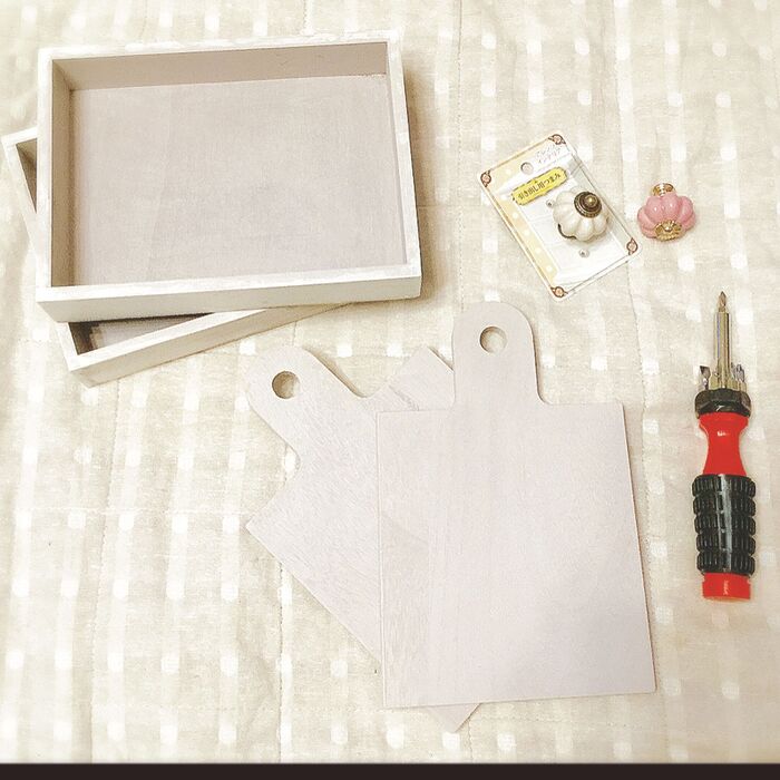 材料の用意&ペンキ塗り