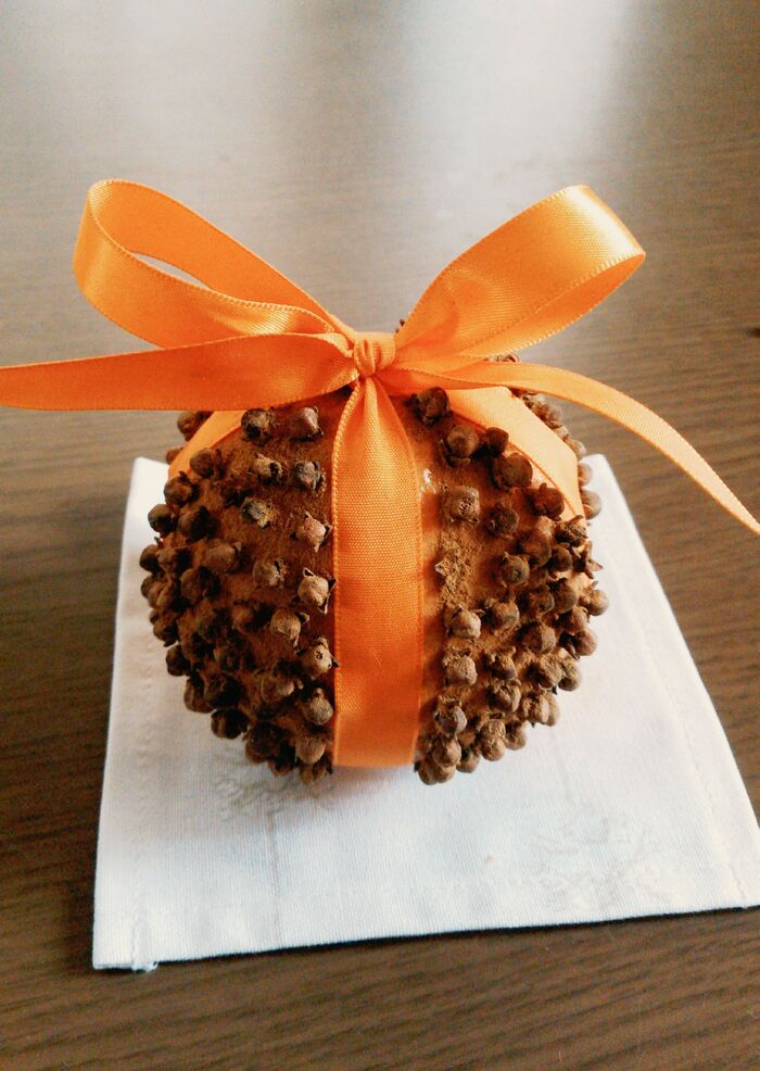 オレンジで手作り!幸運を呼び込む「オレンジポマンダー」