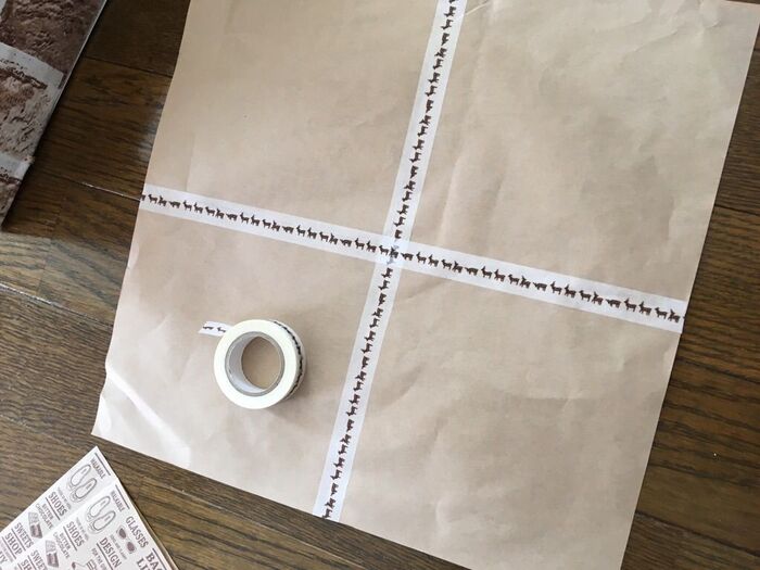 壁紙はデザインペーパーで